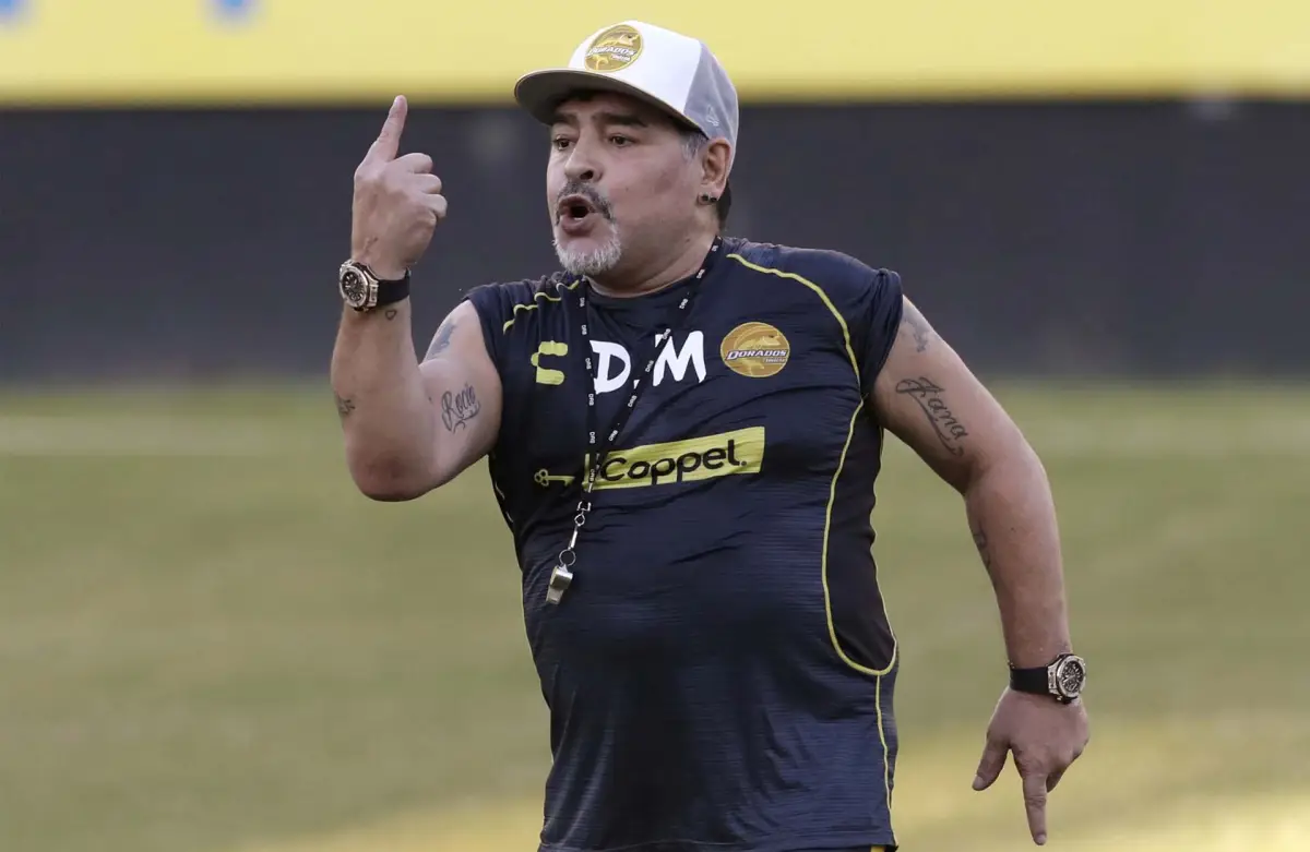 مارادونا: بين التألق كلاعب والفشل كمدرب