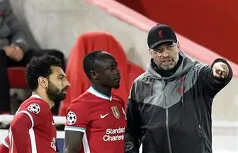 حكم سابق يهاجم كلوب ويصفه بالمنافق بسبب صلاح وماني