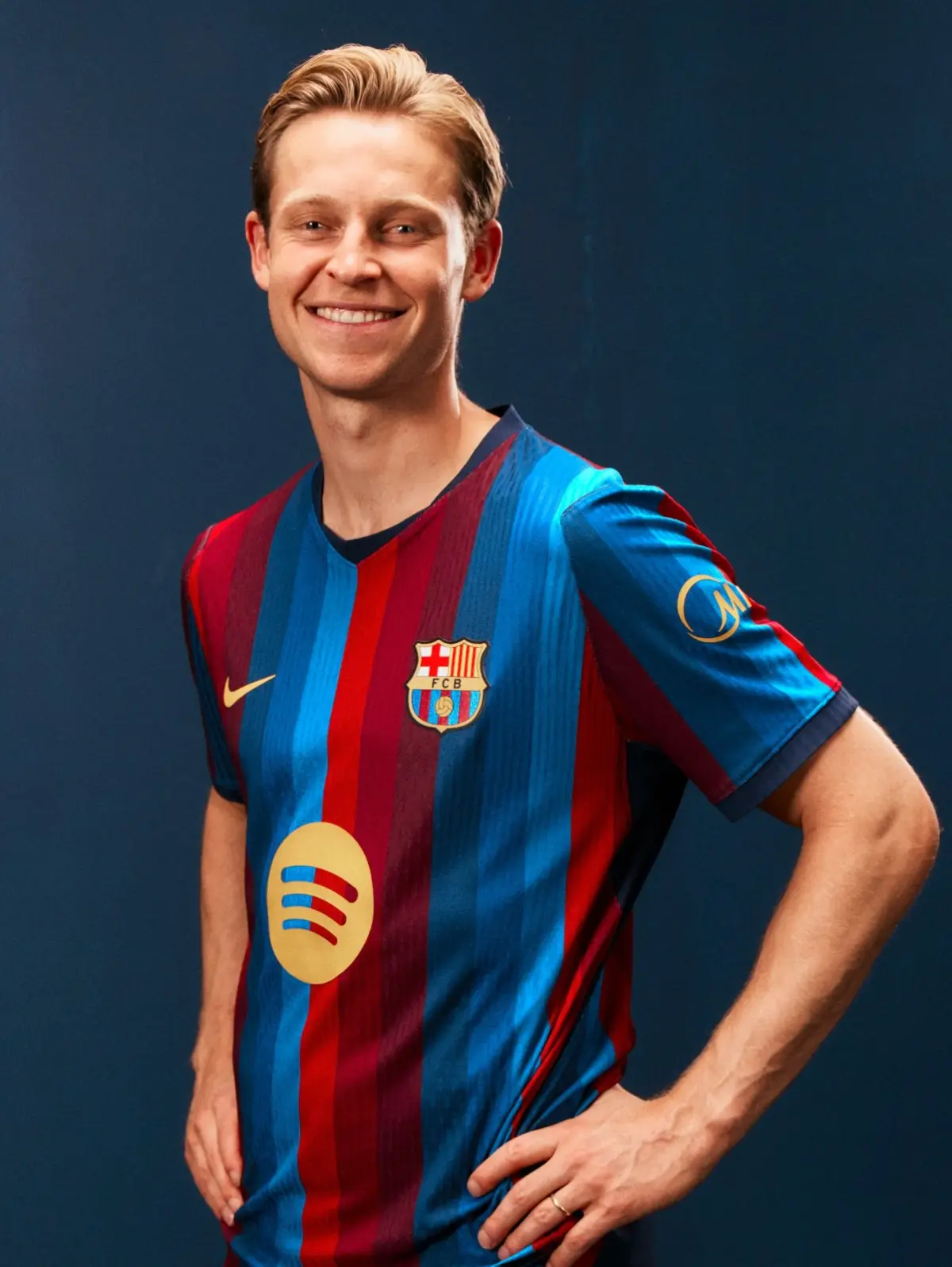 قميص برشلونة الأساسي 2026/27 PE-32