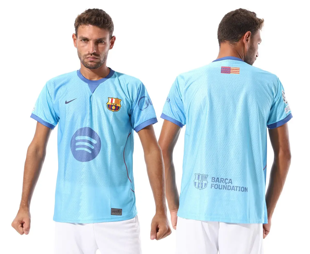 قميص برشلونة الثالث 2026/27 بالشعار المعدل (عرض)