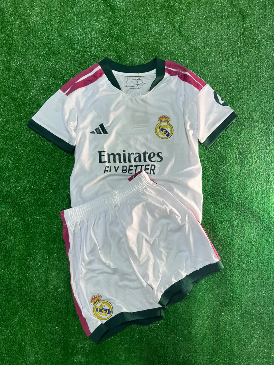 طقم ريال مدريد الأساسي 2026/27 للأطفال OC-54
