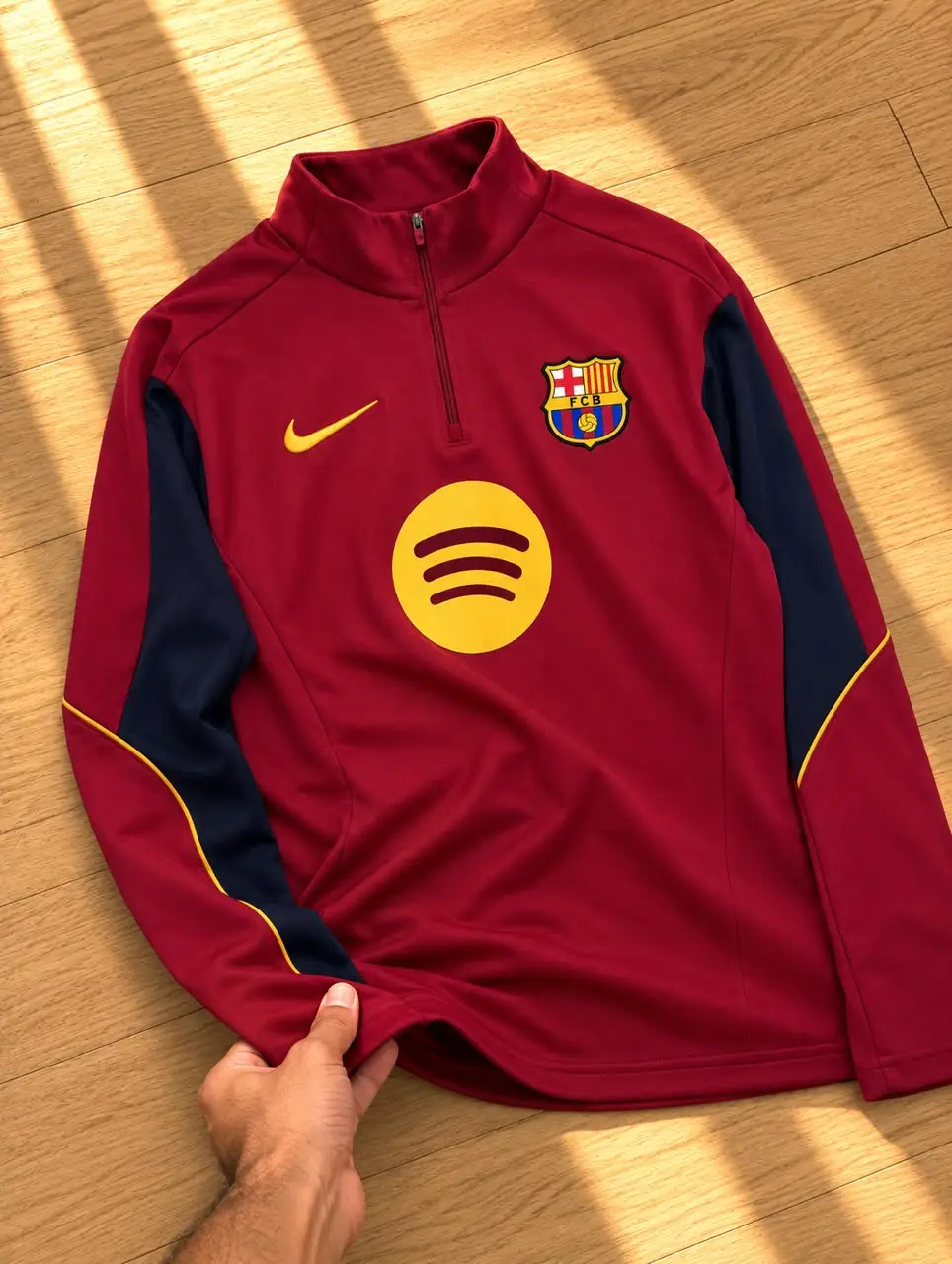 تراك توب برشلونة 2026/27 بشعارات تطريز BE-172